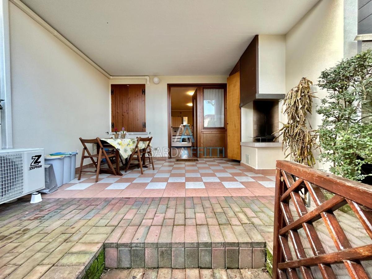 Perla Apartment - 3 Piscine E Un Bar - Desenzano 代森扎诺-德尔加达 外观 照片