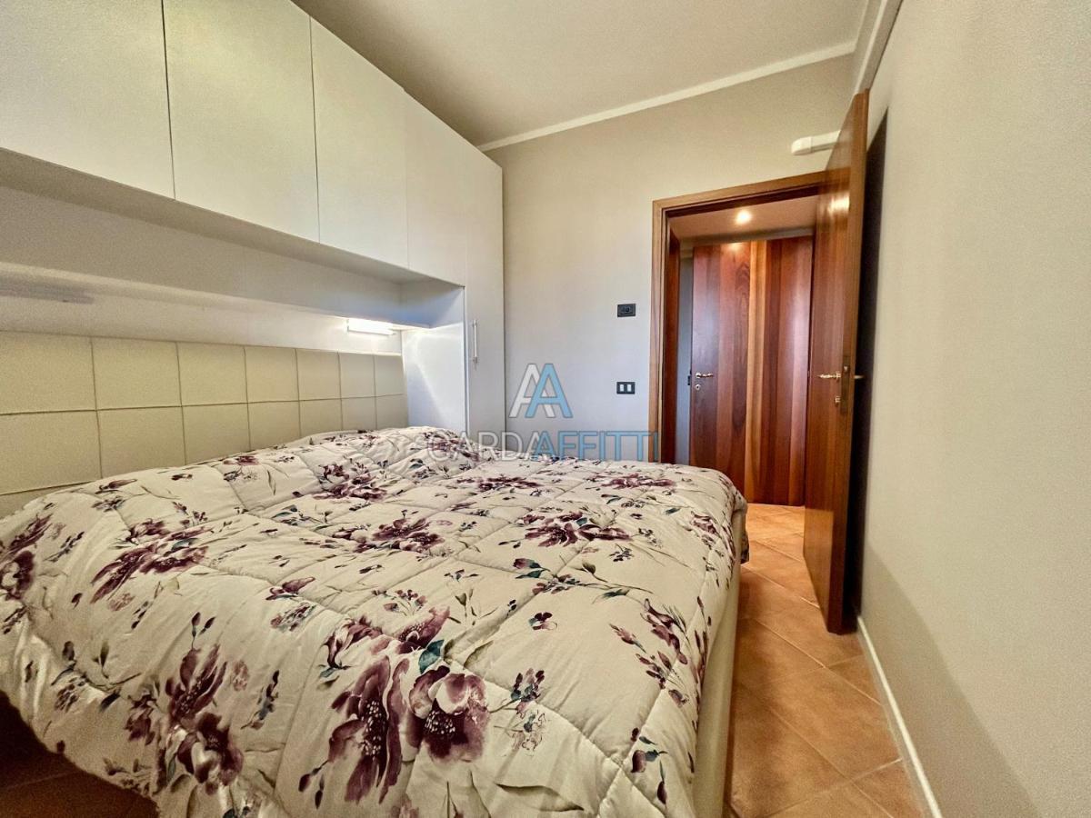 Perla Apartment - 3 Piscine E Un Bar - Desenzano 代森扎诺-德尔加达 外观 照片