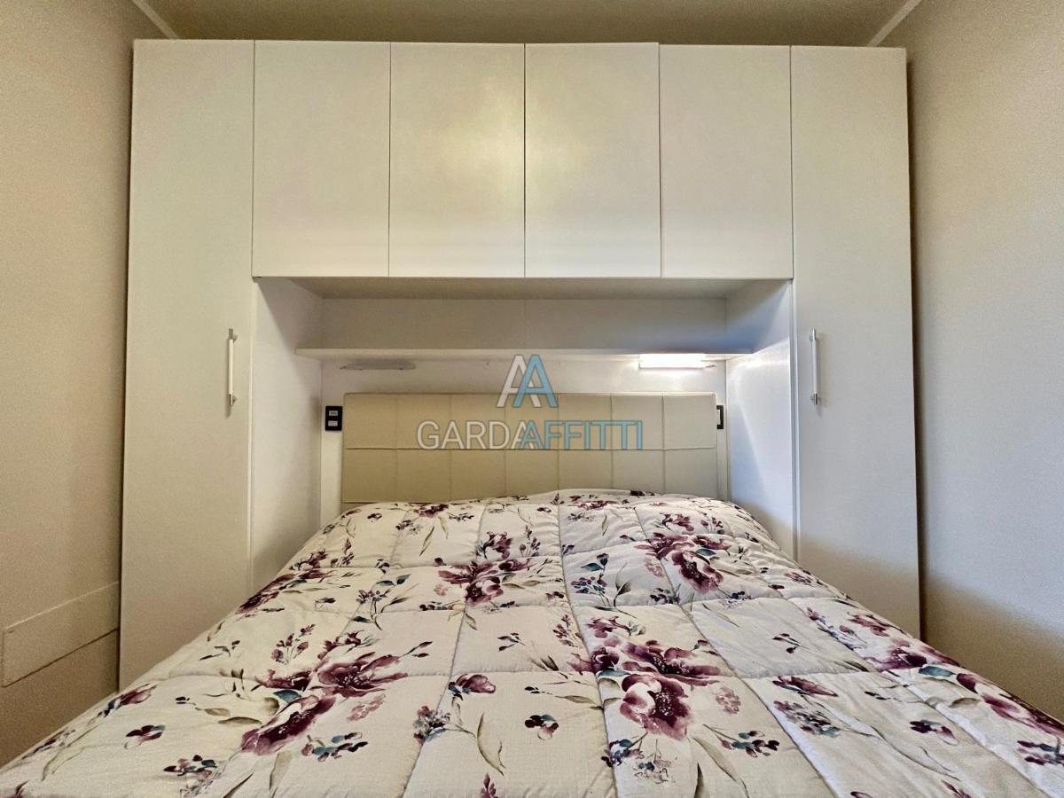 Perla Apartment - 3 Piscine E Un Bar - Desenzano 代森扎诺-德尔加达 外观 照片