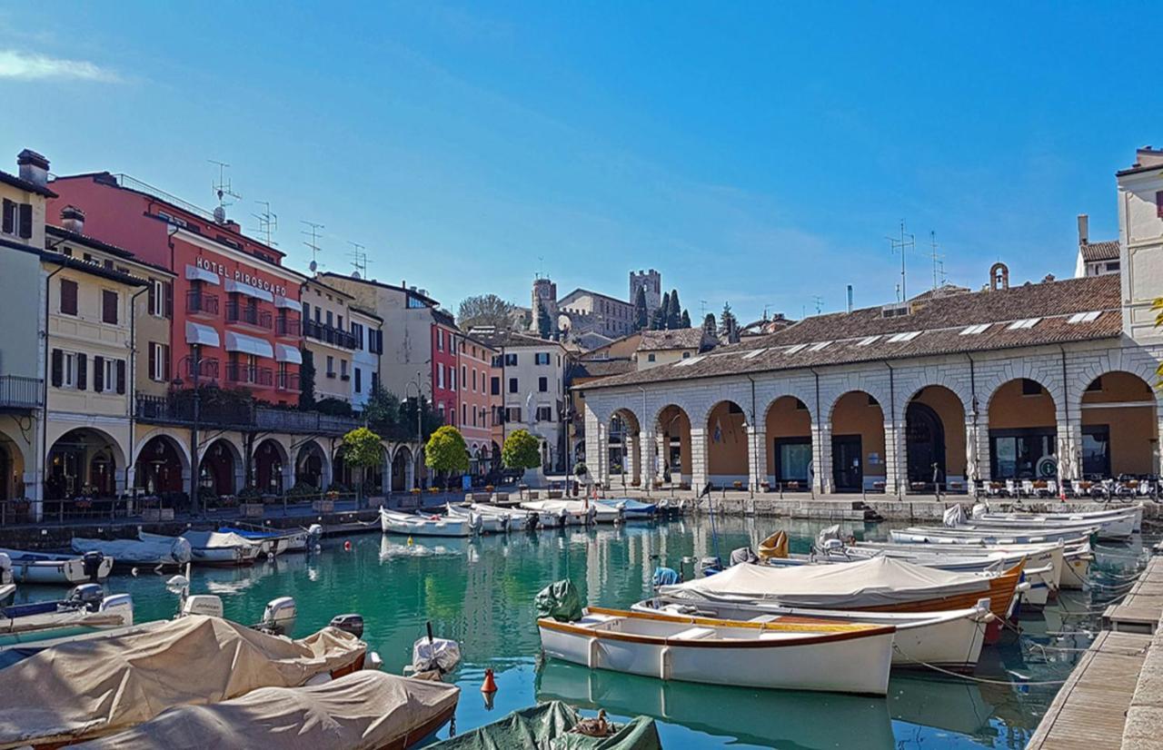 Perla Apartment - 3 Piscine E Un Bar - Desenzano 代森扎诺-德尔加达 外观 照片