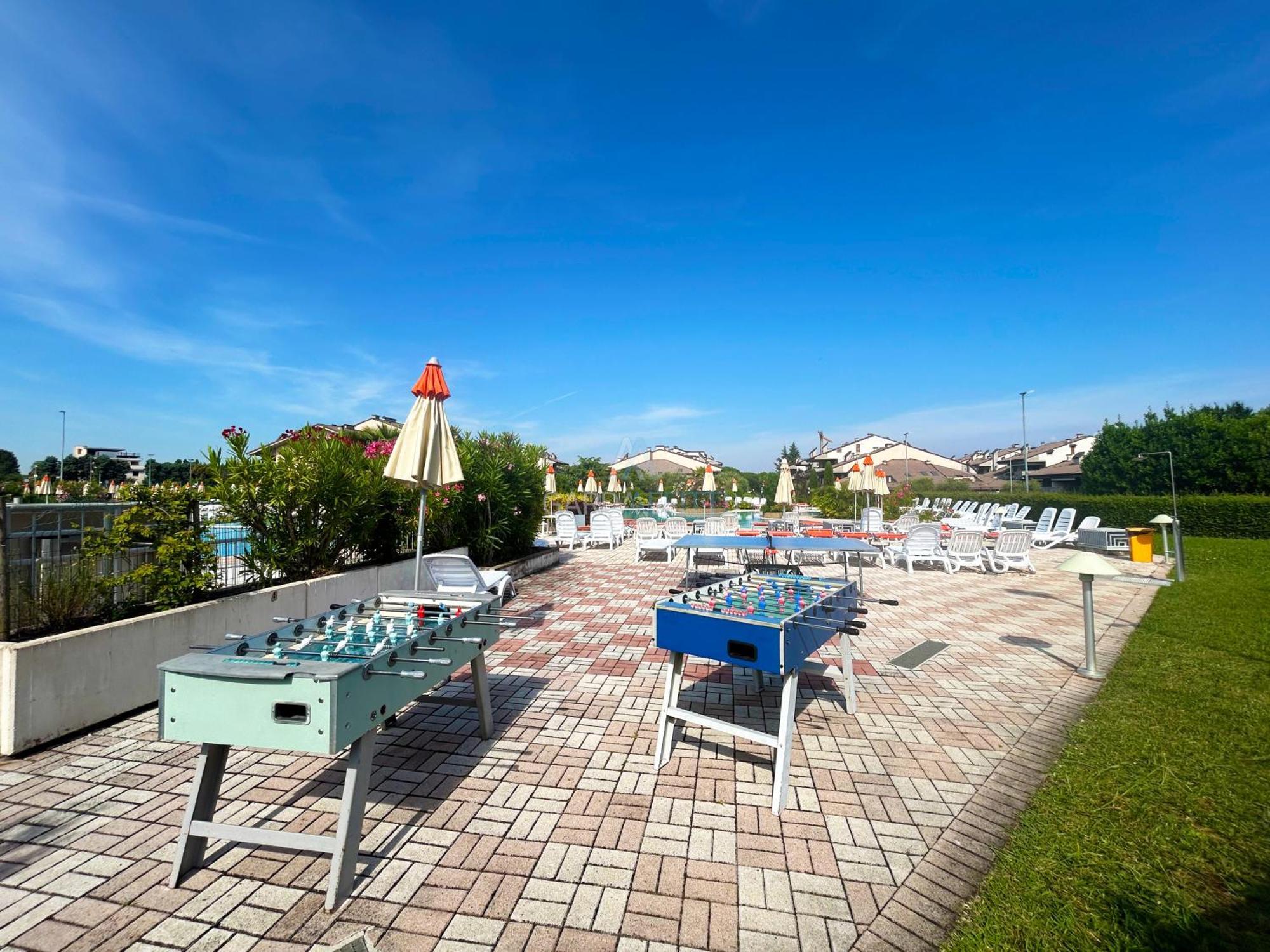 Perla Apartment - 3 Piscine E Un Bar - Desenzano 代森扎诺-德尔加达 外观 照片